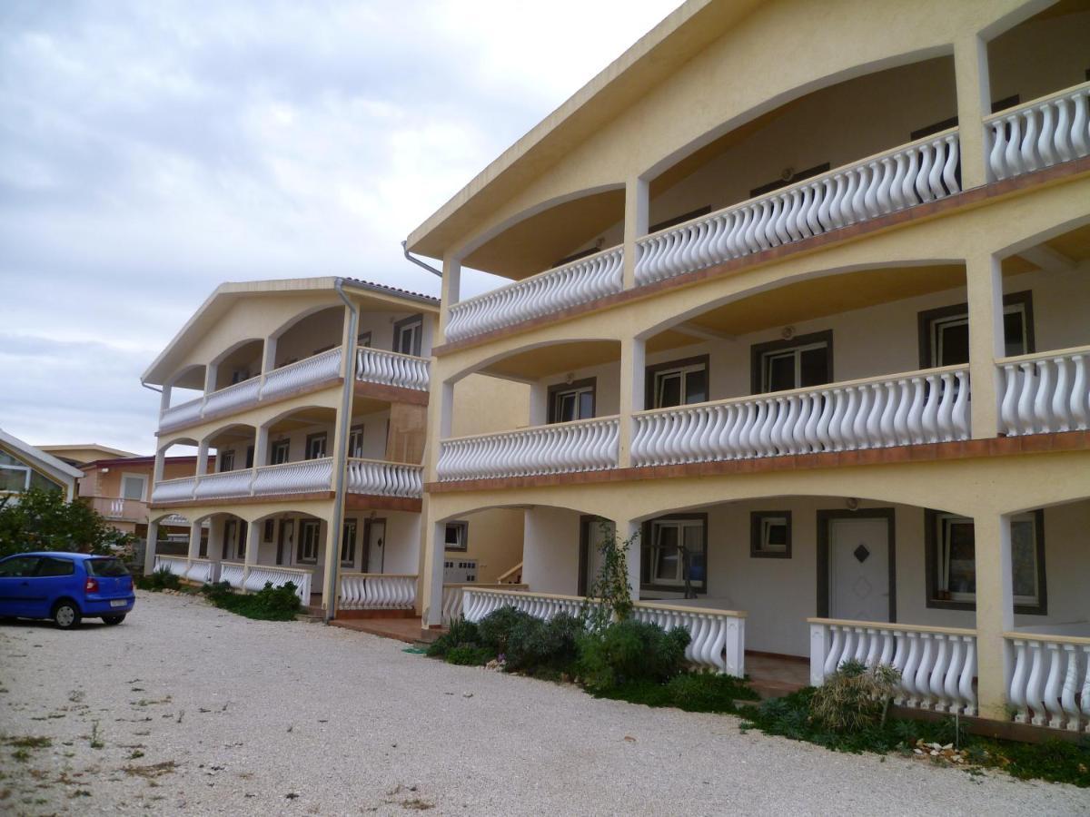 Apartments By The Sea Vir - 13104 외부 사진